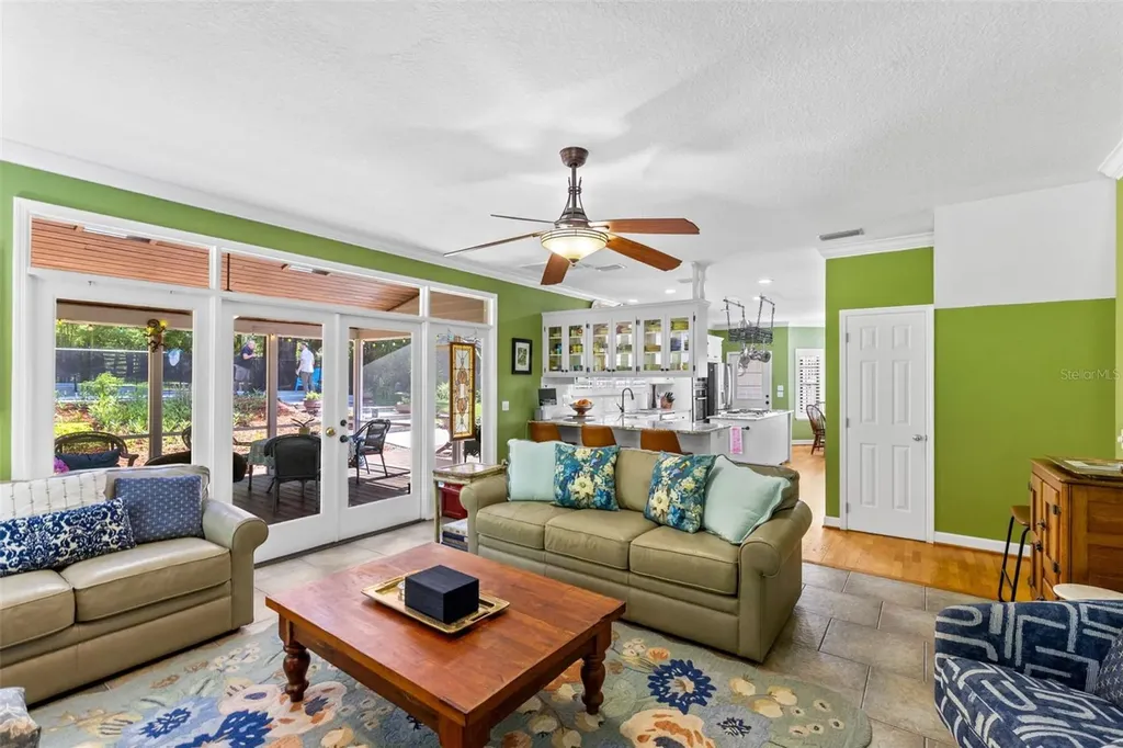 5787 N Apopka Vineland Road Orlando FL 32818