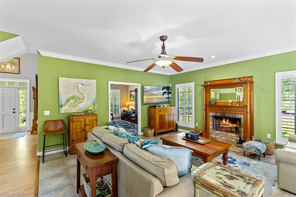 5787 N Apopka Vineland Road Orlando FL 32818