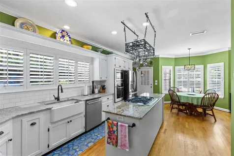 5787 N Apopka Vineland Road Orlando FL 32818
