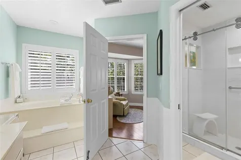 5787 N Apopka Vineland Road Orlando FL 32818