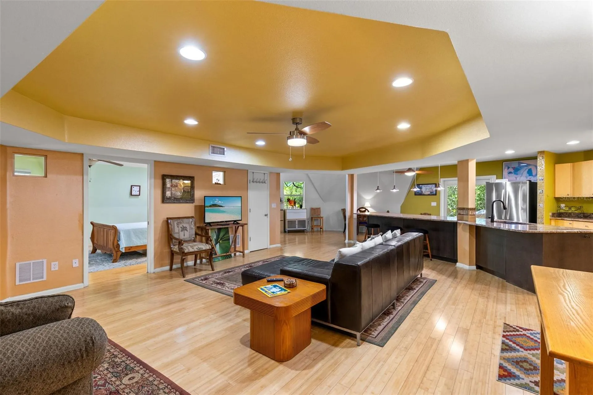 5789 N Apopka Vineland Road Orlando FL 32818