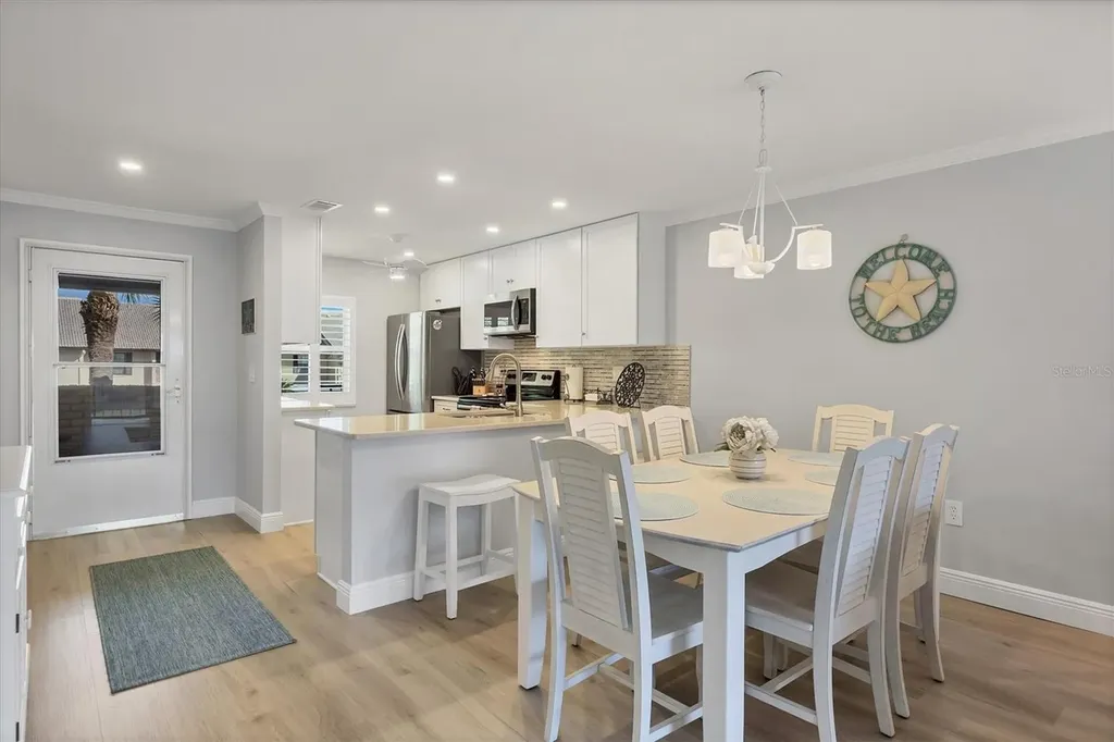370 Three Lakes Lane Venice FL 34285