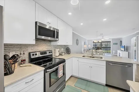 370 Three Lakes Lane Venice FL 34285