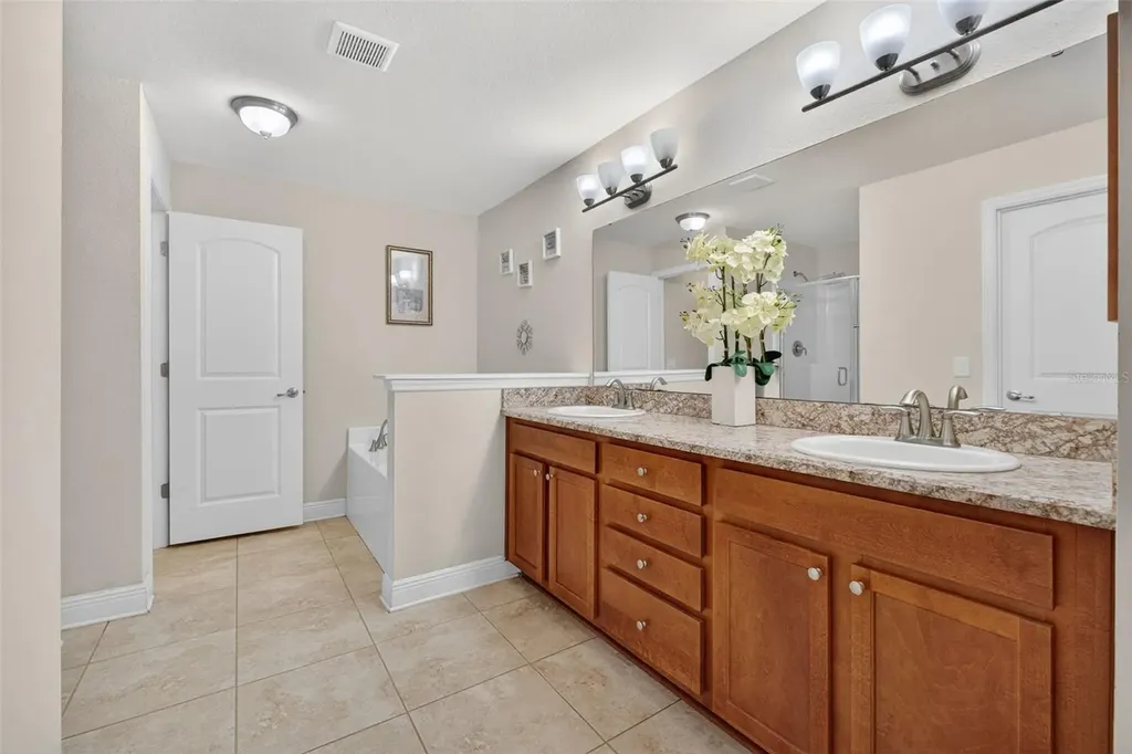 383 Buchannan Drive Davenport FL 33837