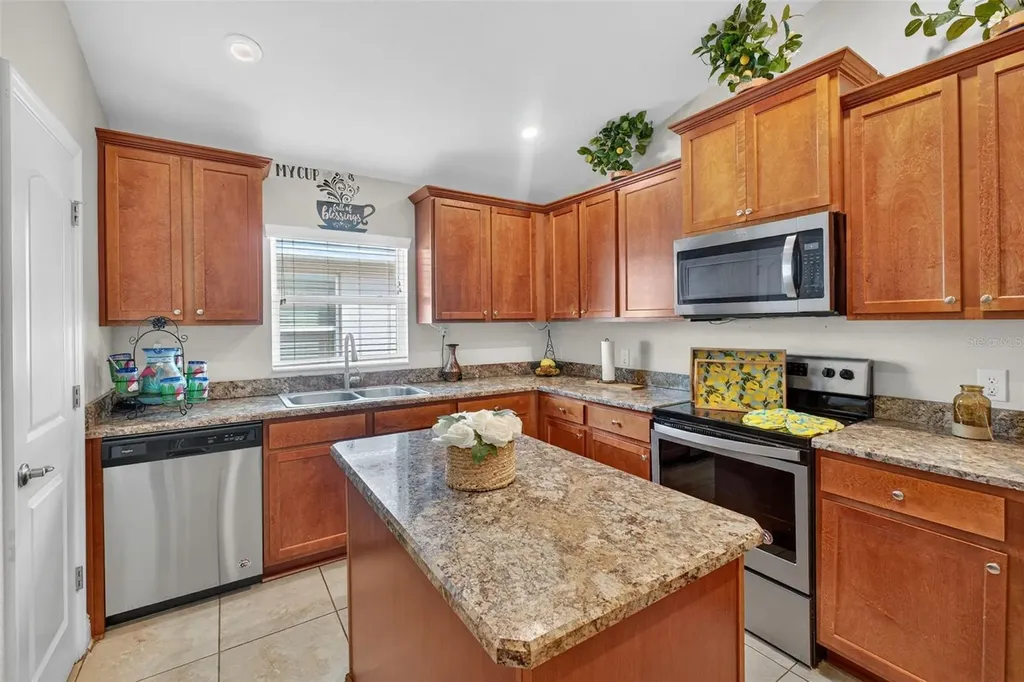 383 Buchannan Drive Davenport FL 33837