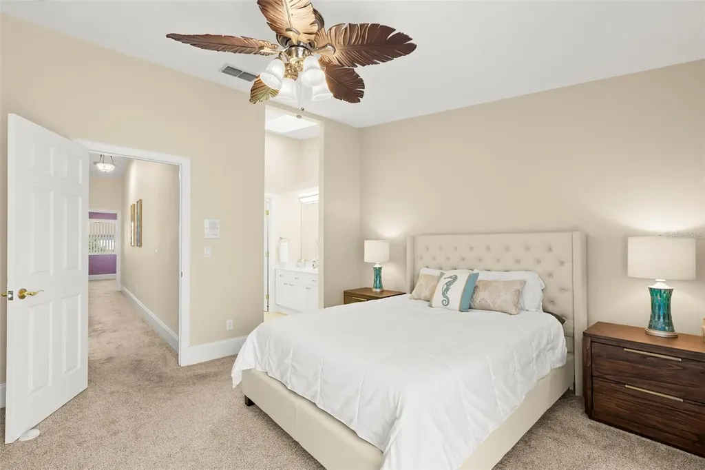 391 Madeira Circle Tierra Verde FL 33715