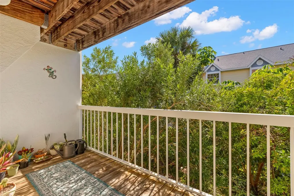 391 Madeira Circle Tierra Verde FL 33715