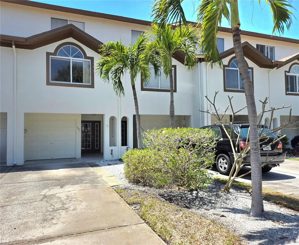391 Madeira Circle St Petersburg FL 33715