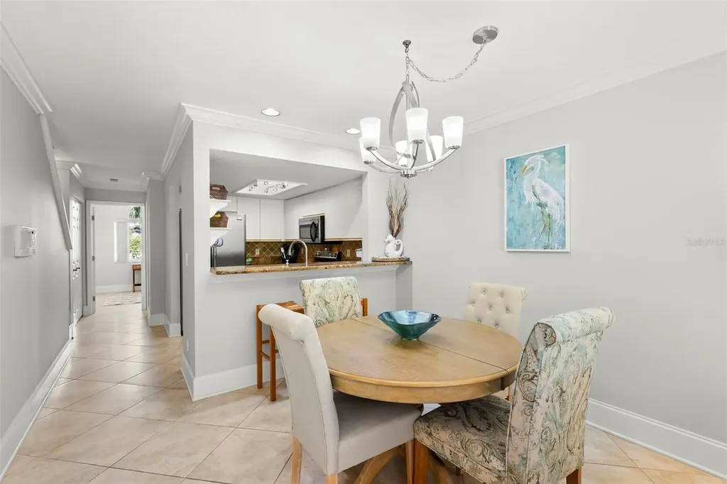 391 Madeira Circle Tierra Verde FL 33715