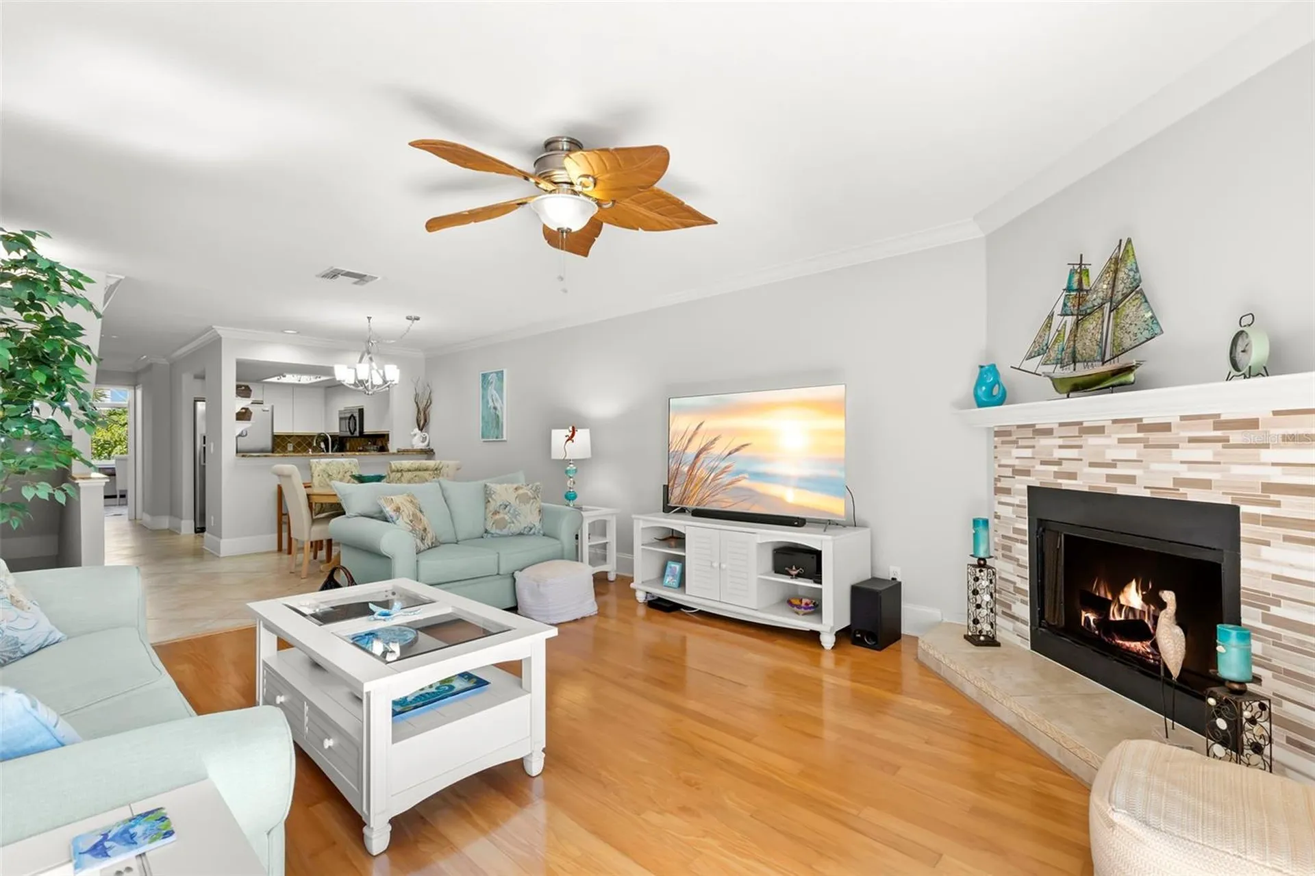 391 Madeira Circle St Petersburg FL 33715