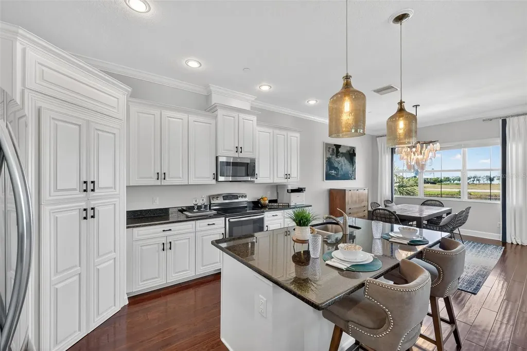 230 Sapphire Lake Drive Bradenton FL 34209