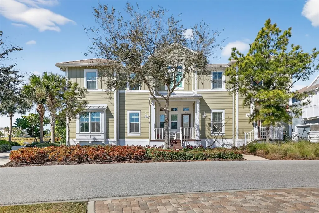230 Sapphire Lake Drive Bradenton FL 34209