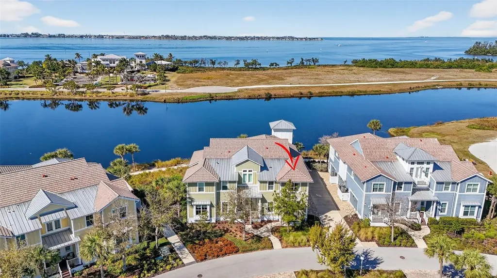 230 Sapphire Lake Drive Bradenton FL 34209