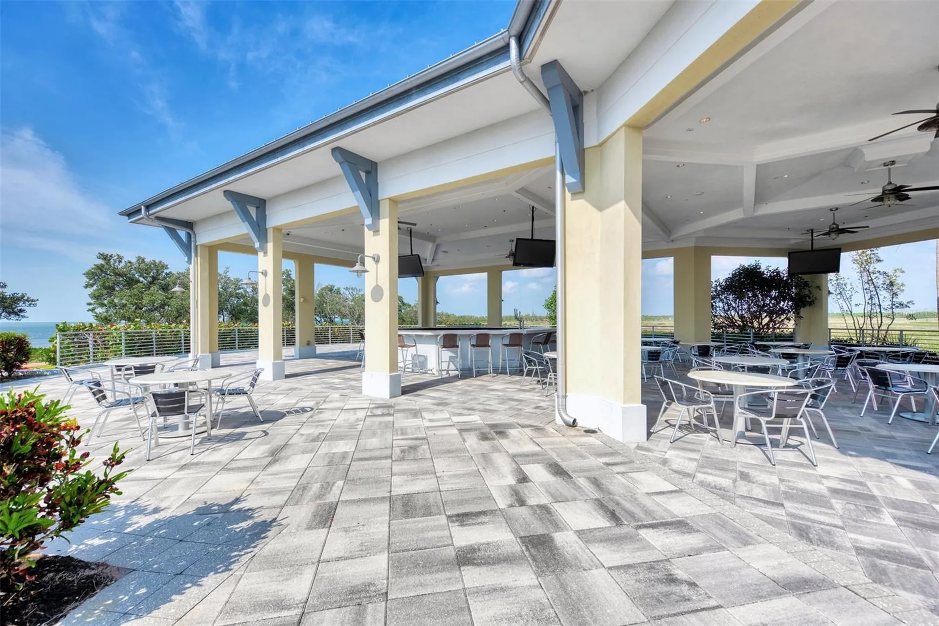 230 Sapphire Lake Drive Bradenton FL 34209