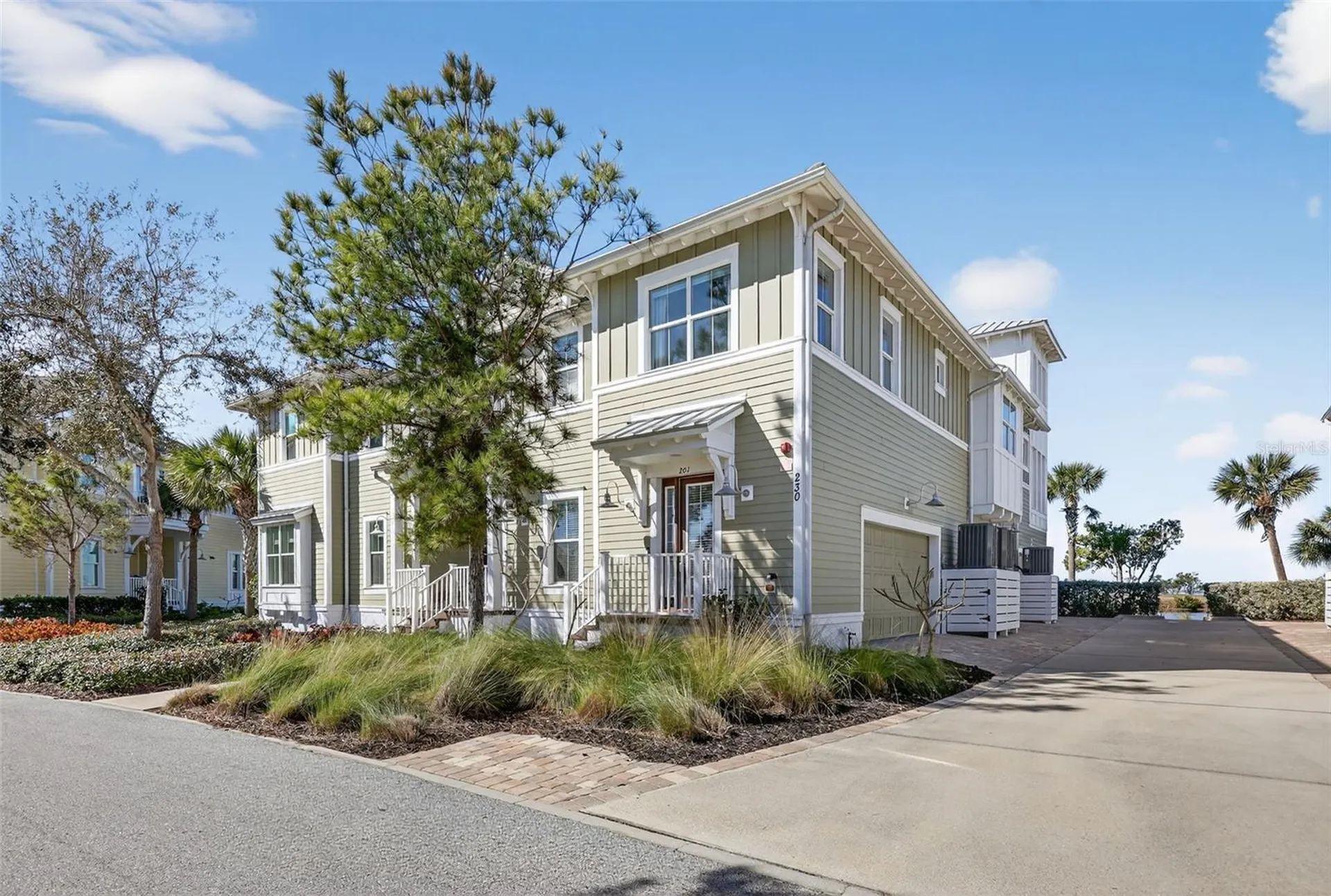 230 Sapphire Lake Drive Bradenton FL 34209