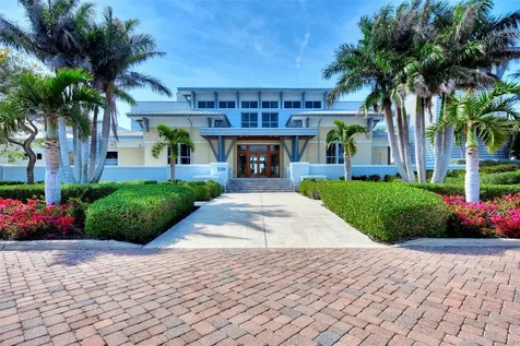 230 Sapphire Lake Drive Bradenton FL 34209