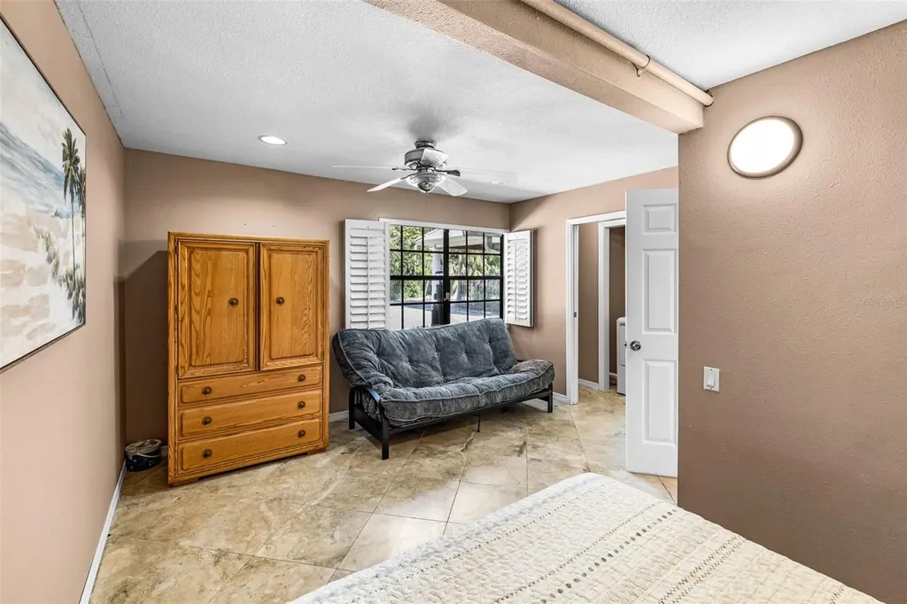 6110 Bear Trail Weeki Wachee FL 34607