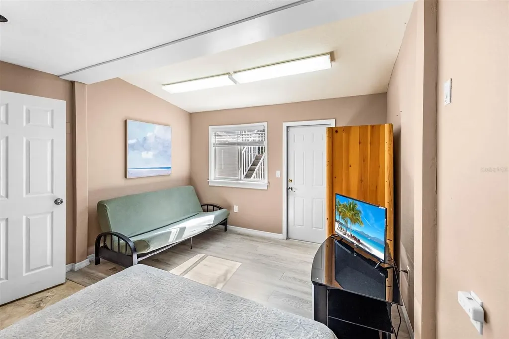 6110 Bear Trail Weeki Wachee FL 34607
