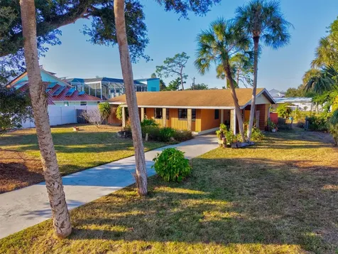148 Roberts Road Nokomis FL 34275