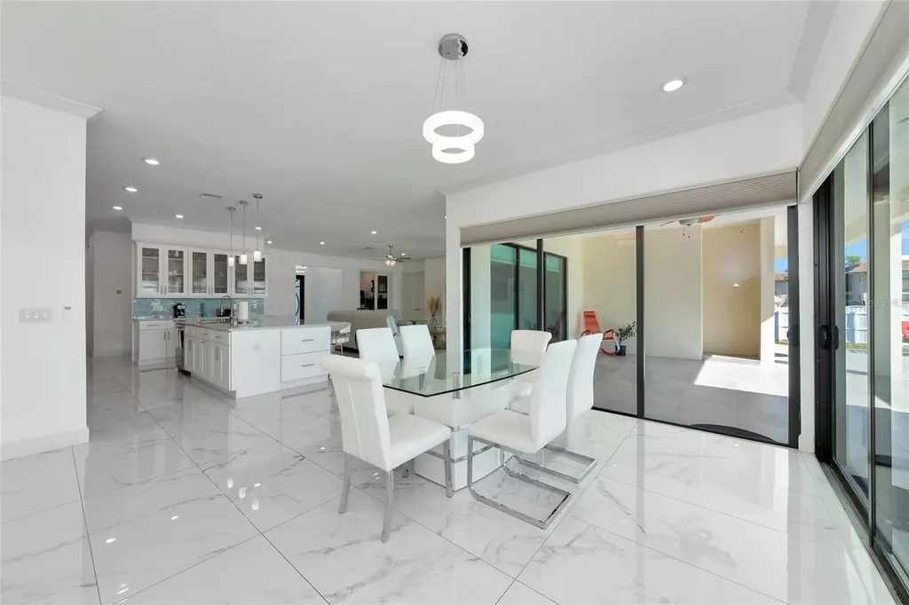 7505 27th Avenue W Bradenton FL 34209