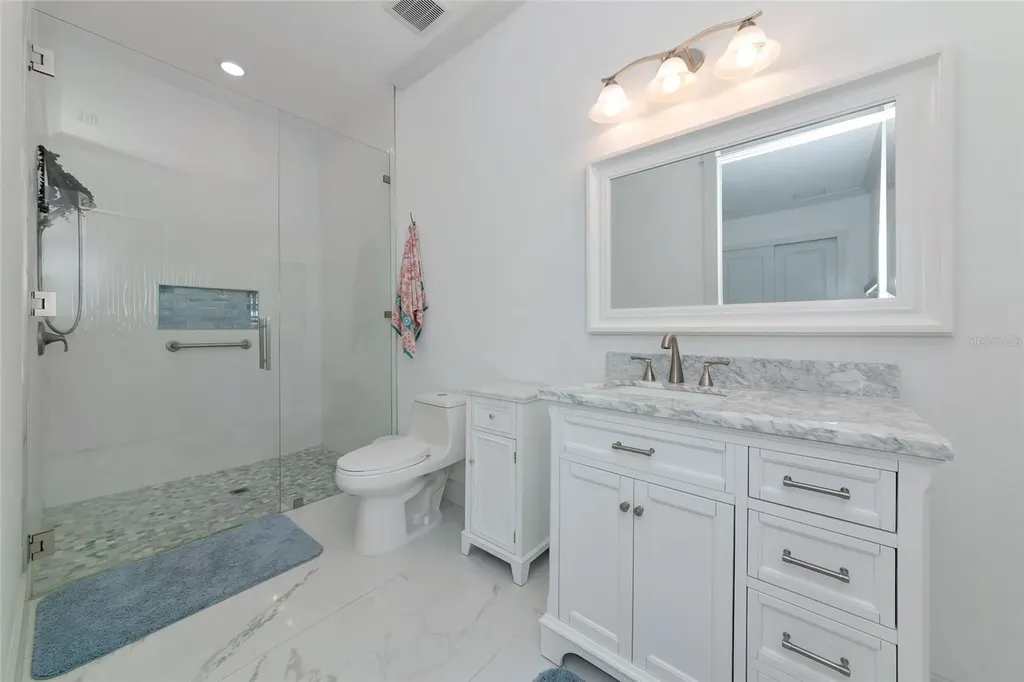 7505 27th Avenue W Bradenton FL 34209