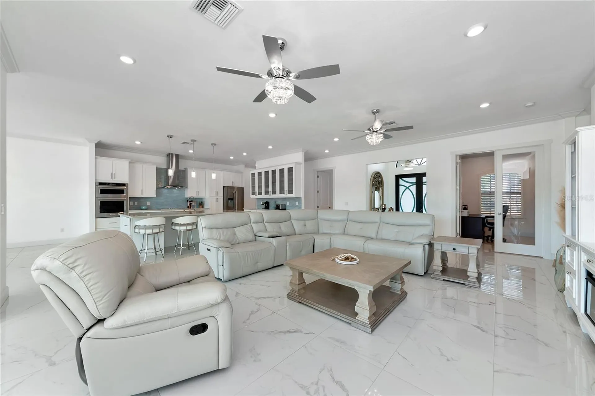 7505 27th Avenue W Bradenton FL 34209