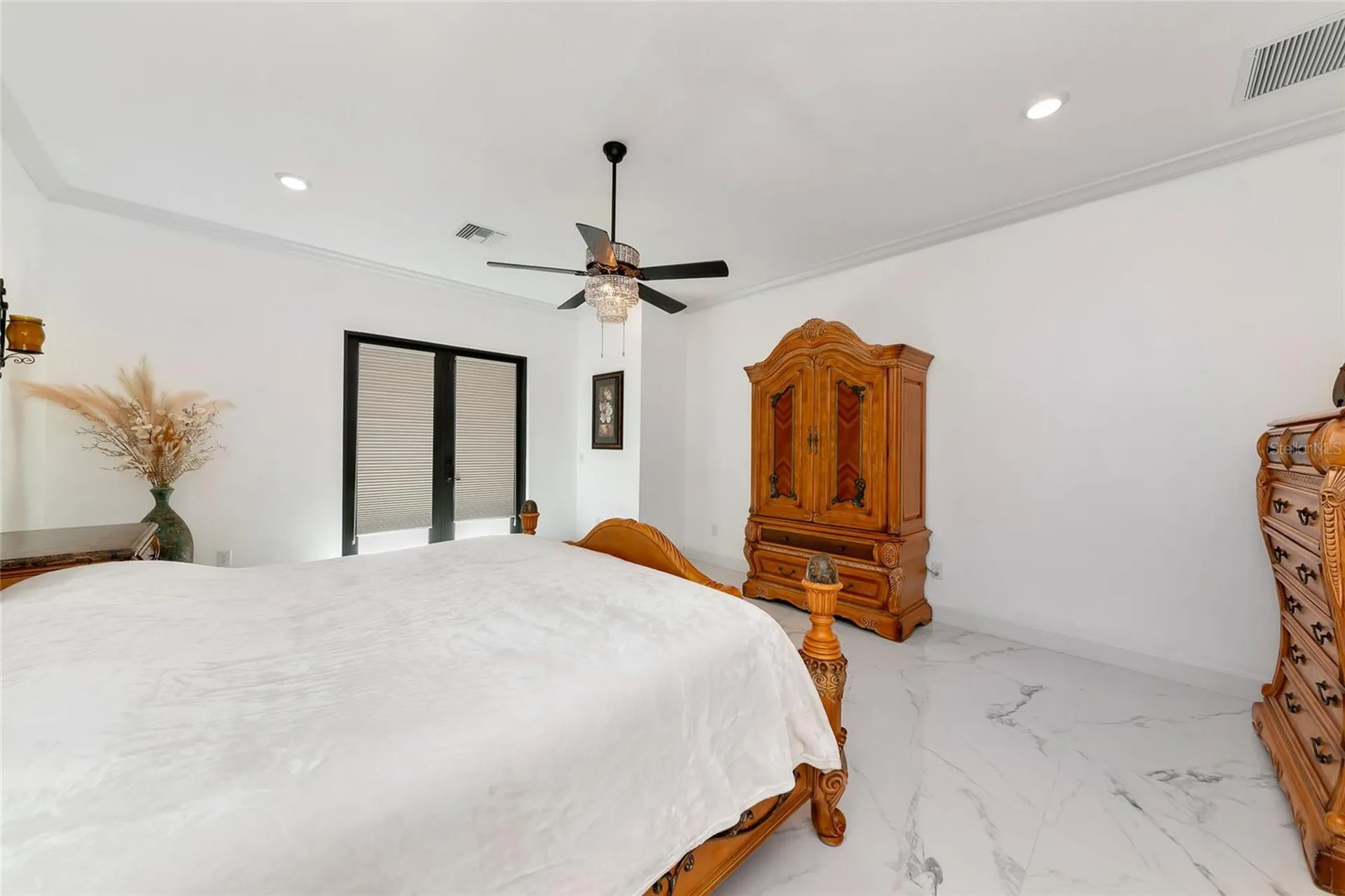 7505 27th Avenue W Bradenton FL 34209