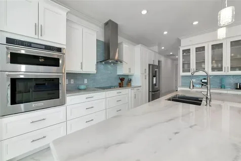7505 27th Avenue W Bradenton FL 34209
