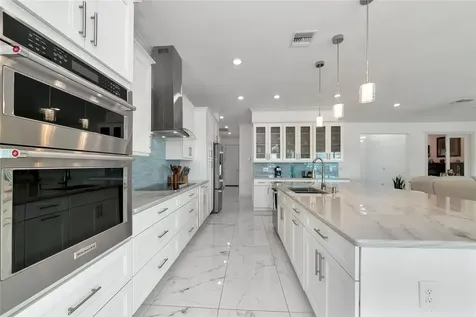 7505 27th Avenue W Bradenton FL 34209