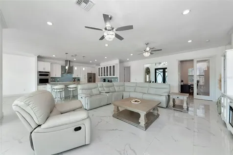 7505 27th Avenue W Bradenton FL 34209