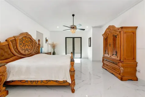7505 27th Avenue W Bradenton FL 34209
