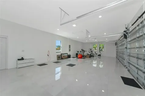 7505 27th Avenue W Bradenton FL 34209