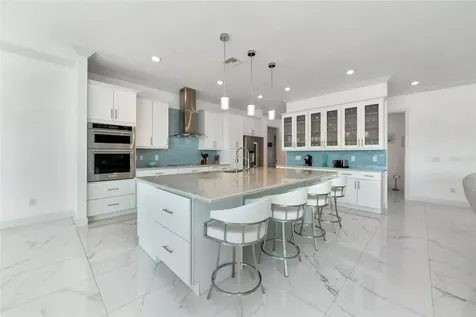 7505 27th Avenue W Bradenton FL 34209