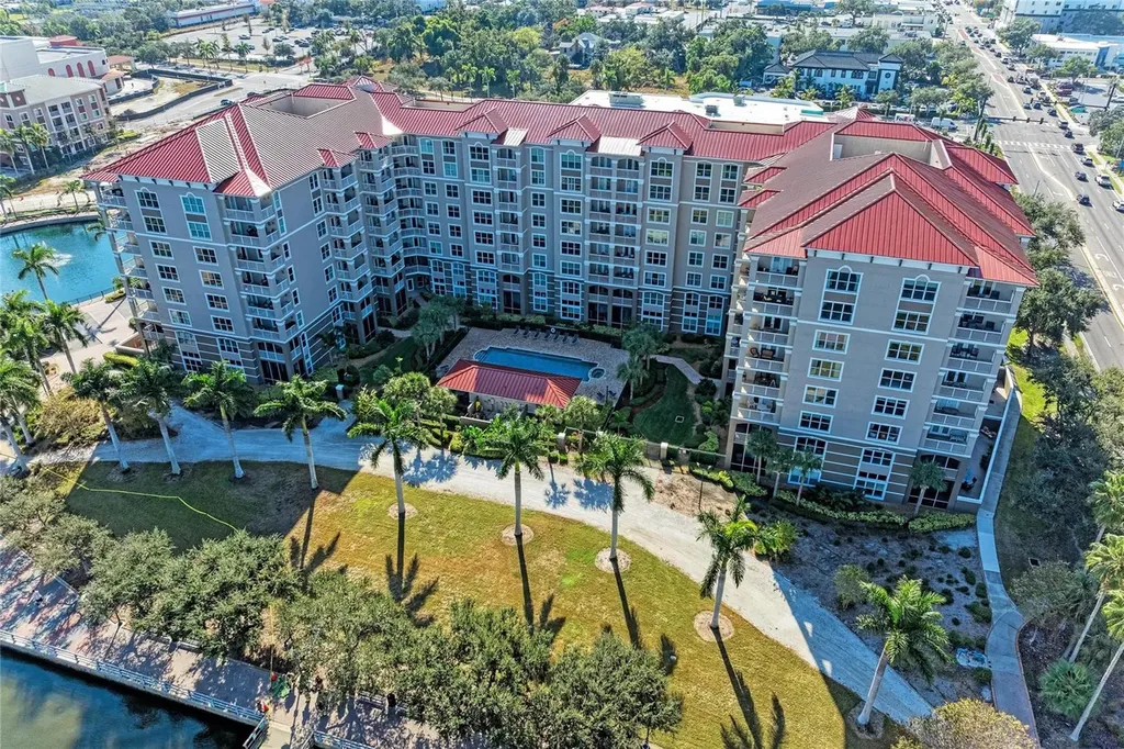 808 3rd Avenue W Bradenton FL 34205