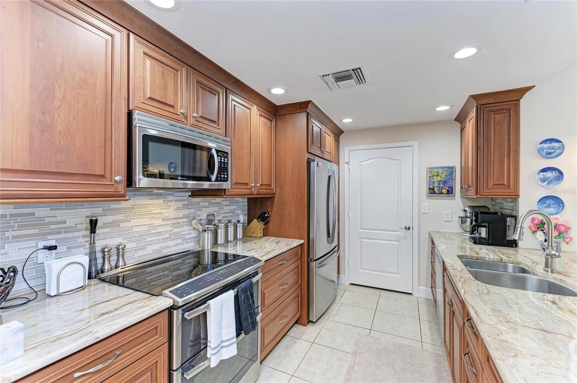 808 3rd Avenue W Bradenton FL 34205