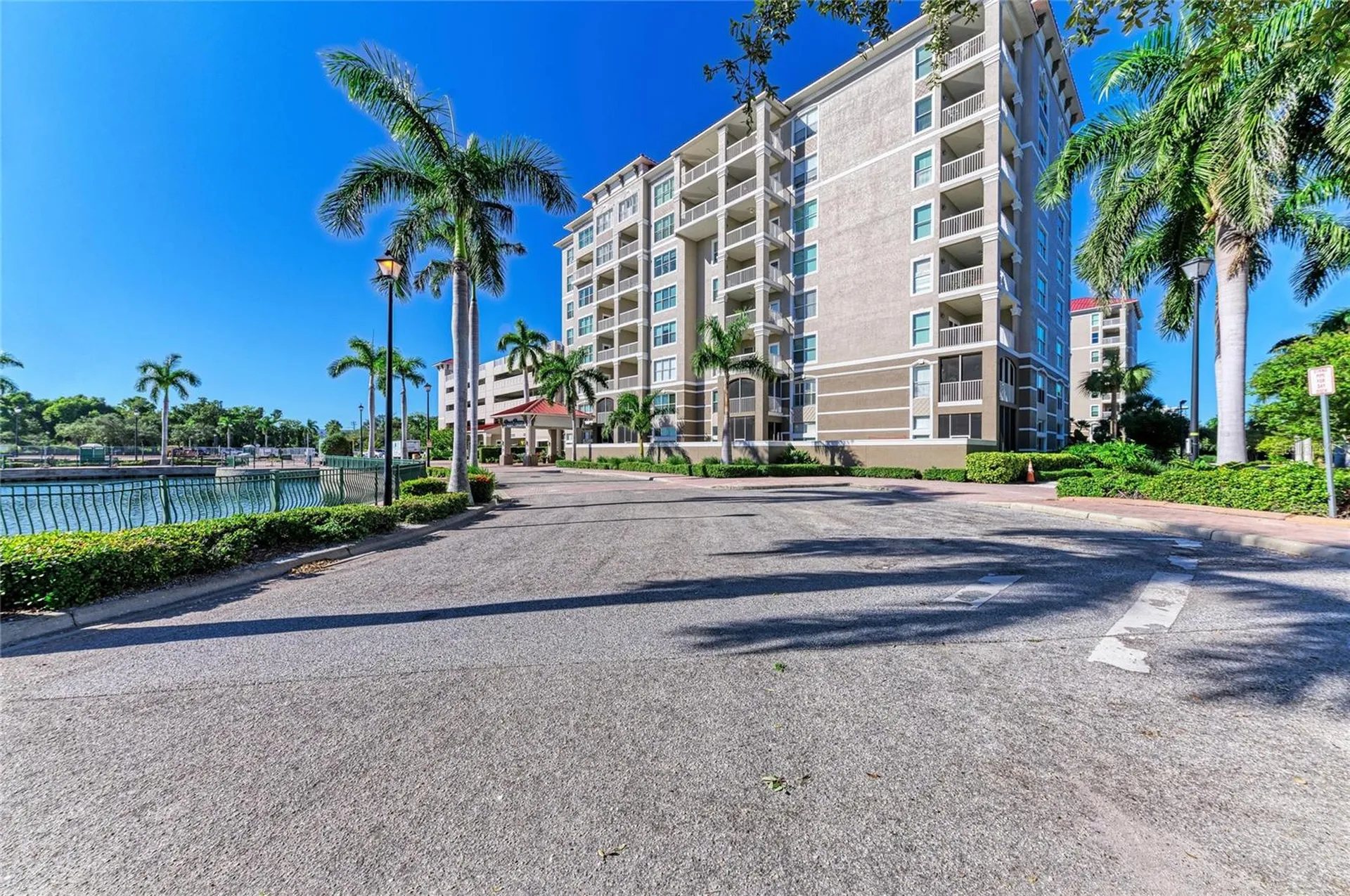 808 3rd Avenue W Bradenton FL 34205