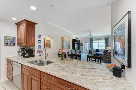808 3rd Avenue W Bradenton FL 34205