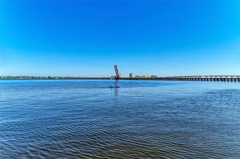 808 3rd Avenue W Bradenton FL 34205