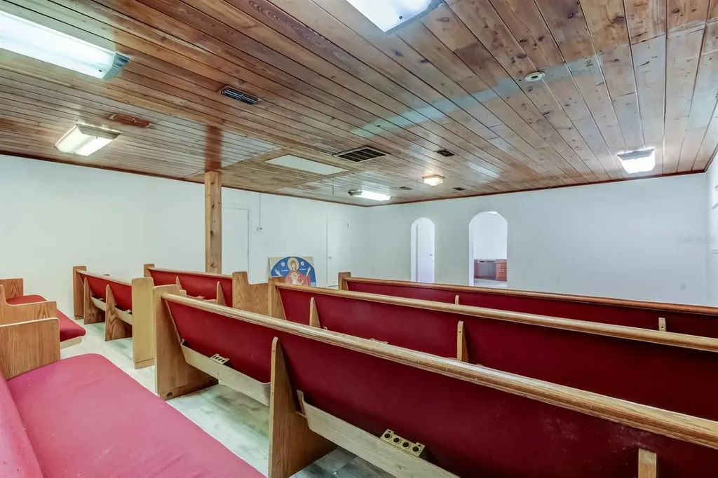 4539 Mile Stretch Drive Holiday FL 34690