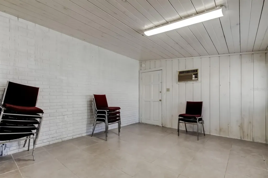 4539 Mile Stretch Drive Holiday FL 34690