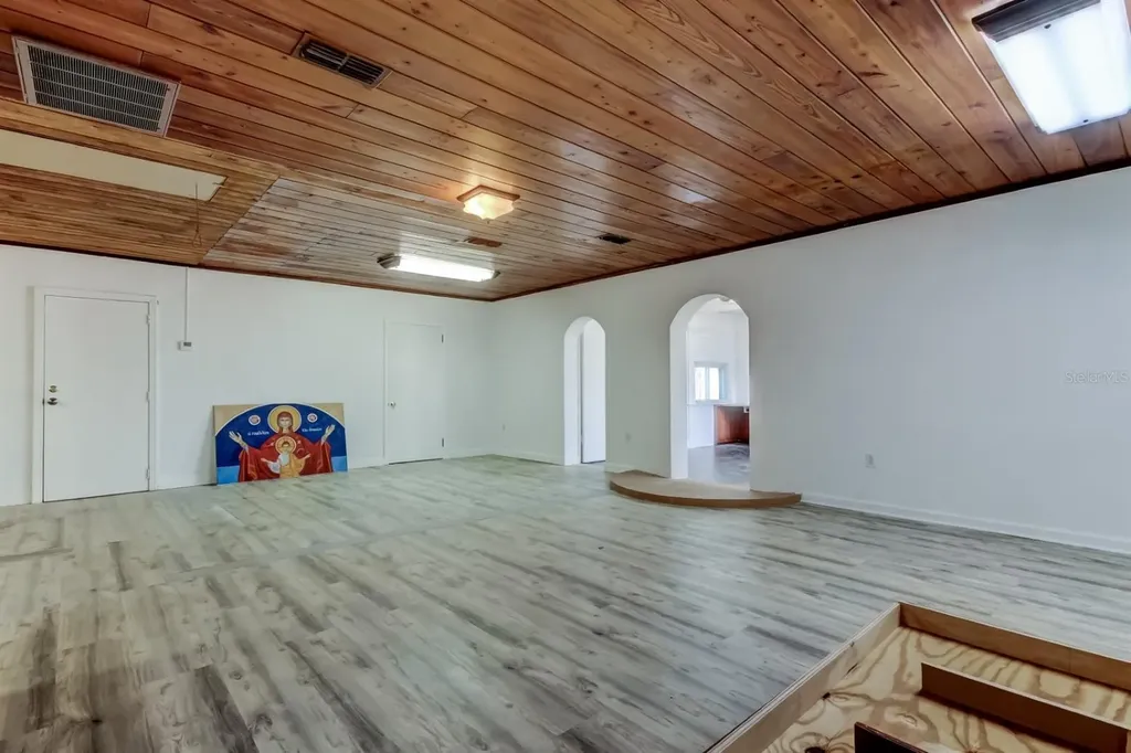 4539 Mile Stretch Drive Holiday FL 34690