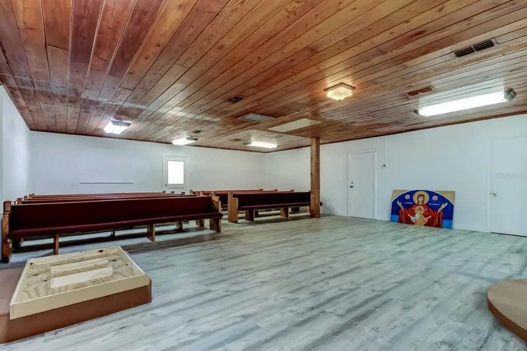 4539 Mile Stretch Drive Holiday FL 34690