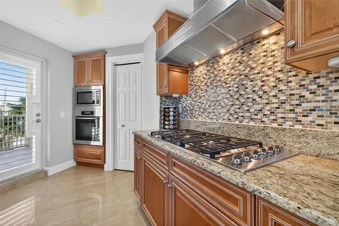 15 Somerset Street Clearwater Beach FL 33767