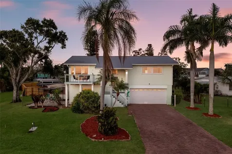 724 44th Street Court W Palmetto FL 34221