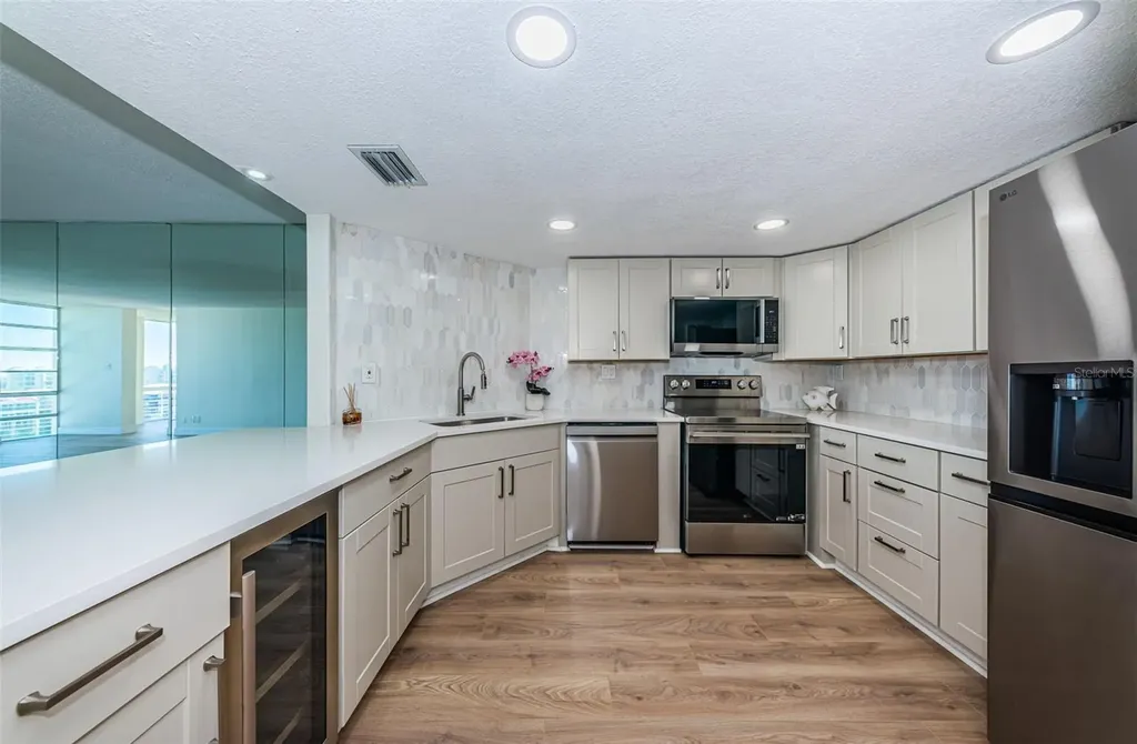 7400 Sun Island Drive S South Pasadena FL 33707