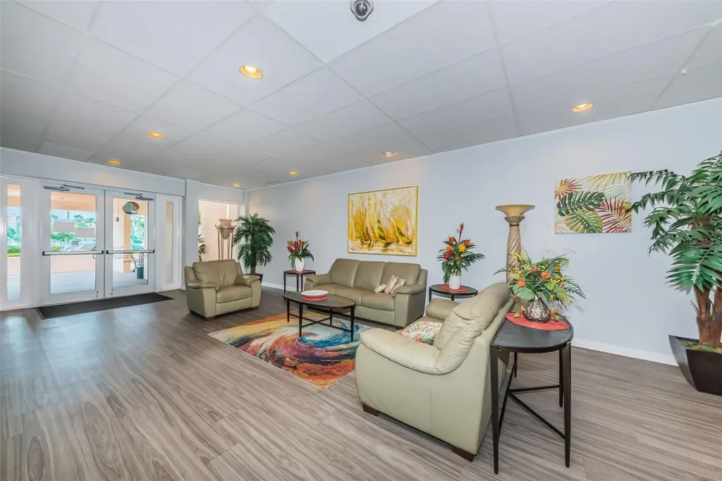 7400 Sun Island Drive S South Pasadena FL 33707