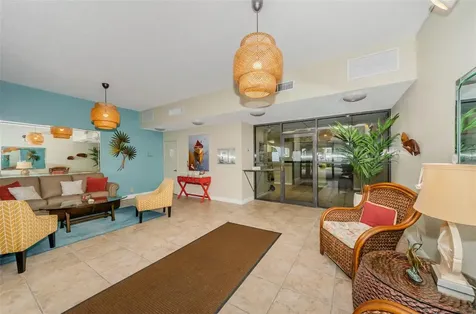 7400 Sun Island Drive S South Pasadena FL 33707