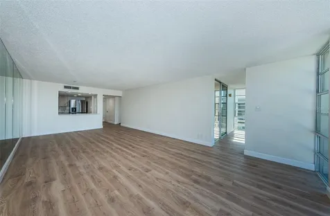 7400 Sun Island Drive S South Pasadena FL 33707