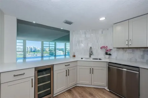 7400 Sun Island Drive S South Pasadena FL 33707
