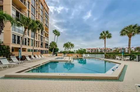 7400 Sun Island Drive S South Pasadena FL 33707